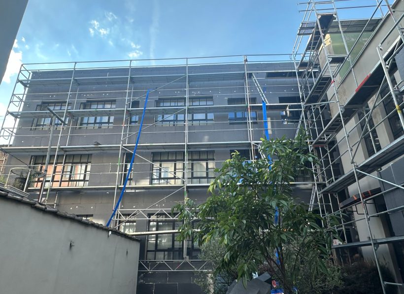 20. Isolation d'une façade de 450m²